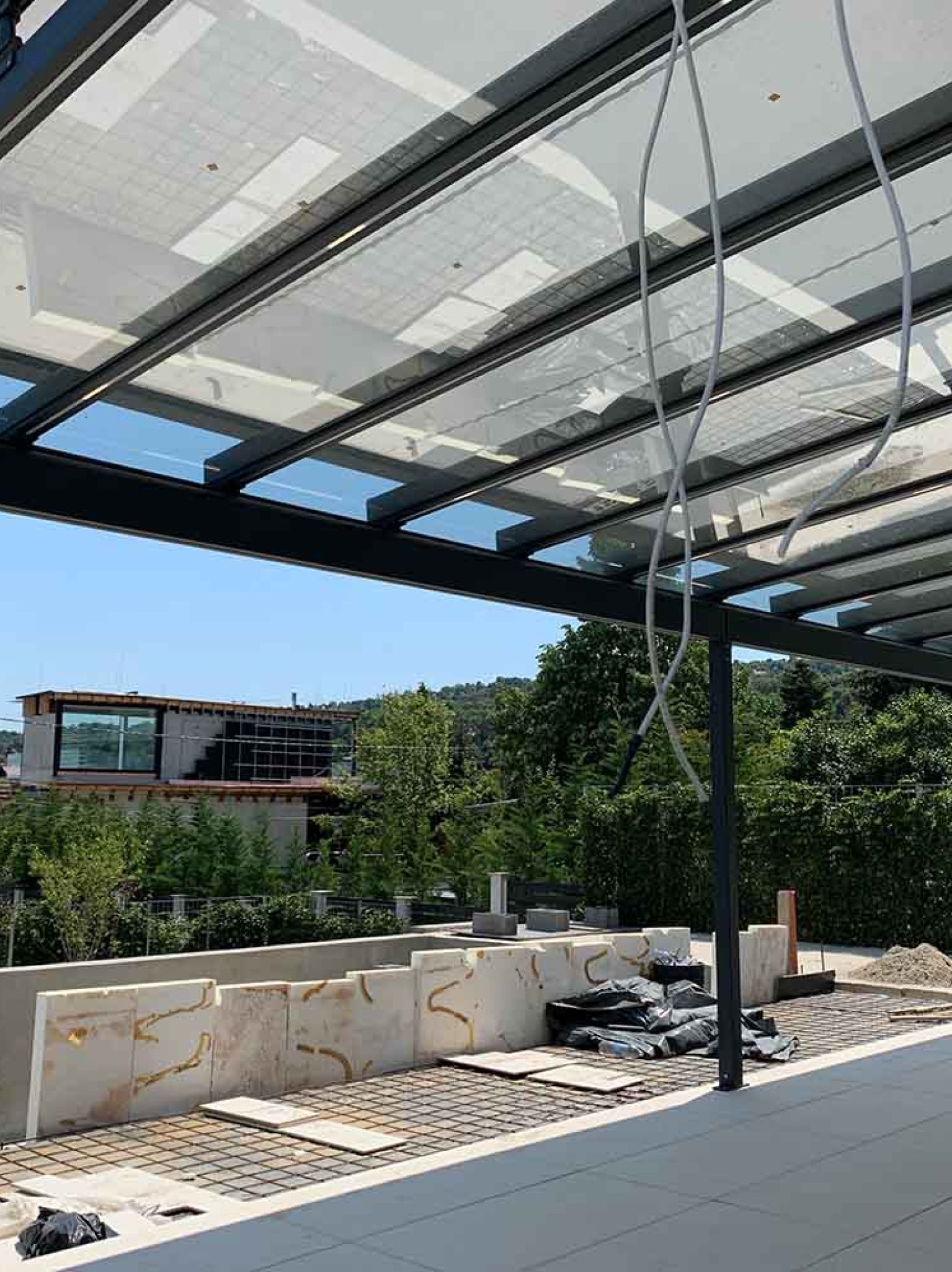 aluszerkeztes üvegtetö